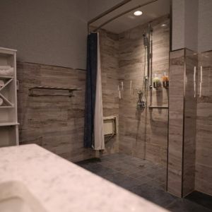 Minute Suites Shower At DFW Airport