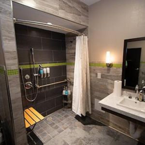 Minute Suites Shower At Charlotte Airport